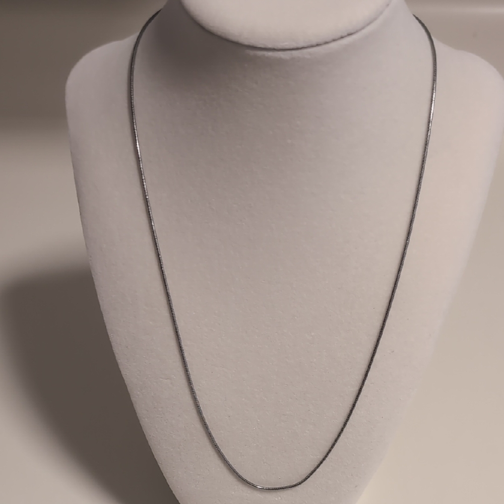 Elegant Silver Necklace